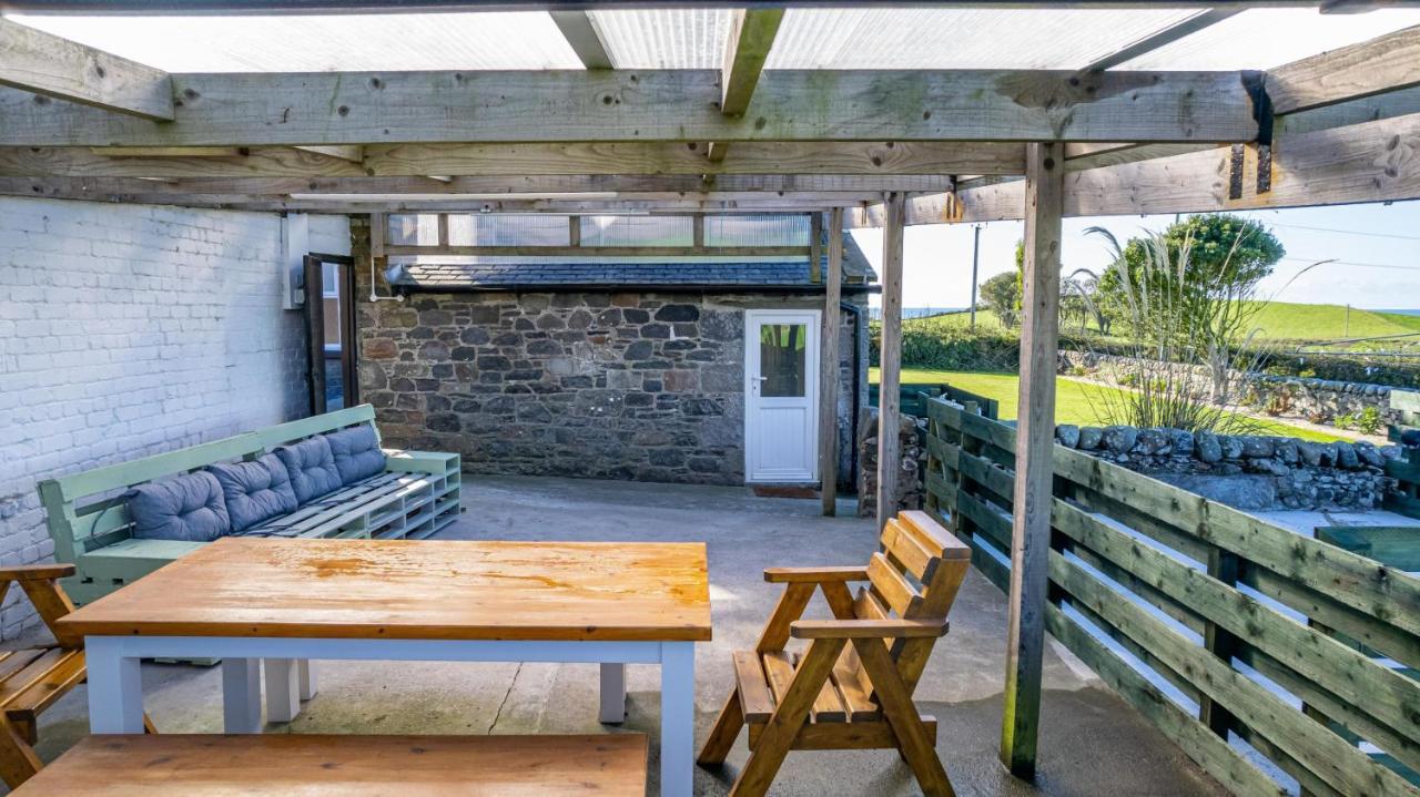 Dourie Farmhouse Port William Exterior photo